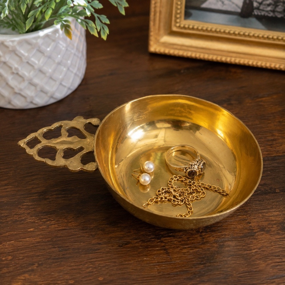 Vtg Trinket Dish Ring Holder Jewelry Catchall Bowl Hollywood Regency Gold Tone